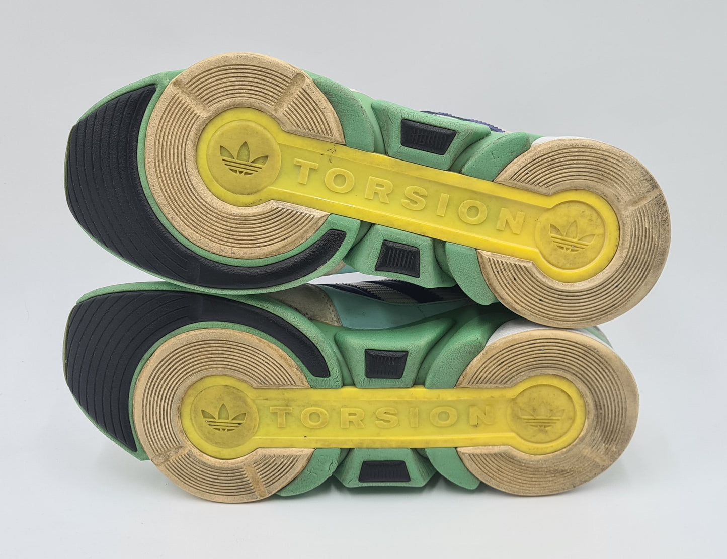 2010 Adidas Mega Torsion RVI ZX 7000 UK 9.5 / EUR 44