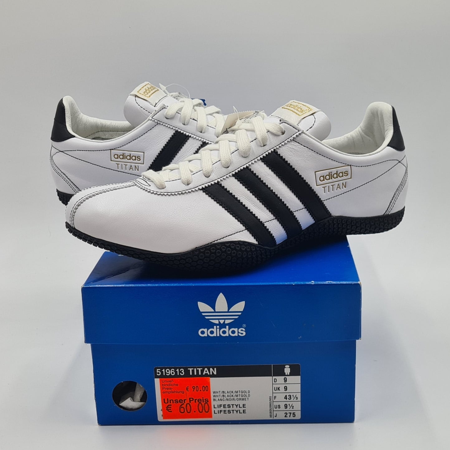 *NEW* 2004 Adidas Titan Retro White UK 9 / EUR 43 1/3