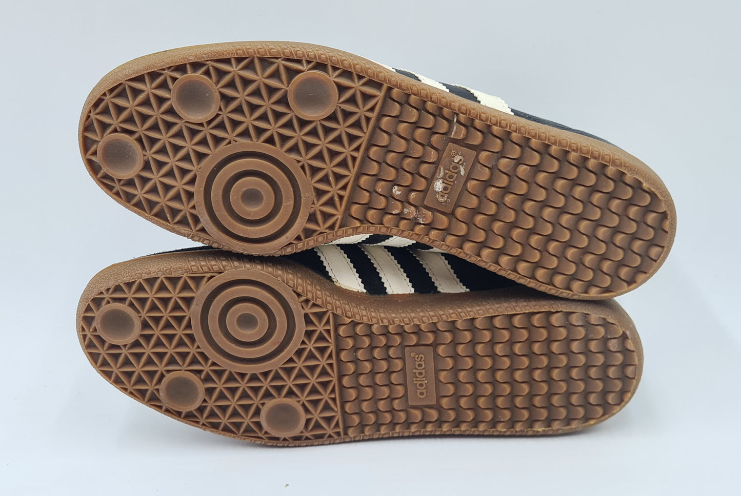*LIKE NEW* Vintage 1980s Adidas Samba Made in Yugoslavia UK 8 / EUR 42