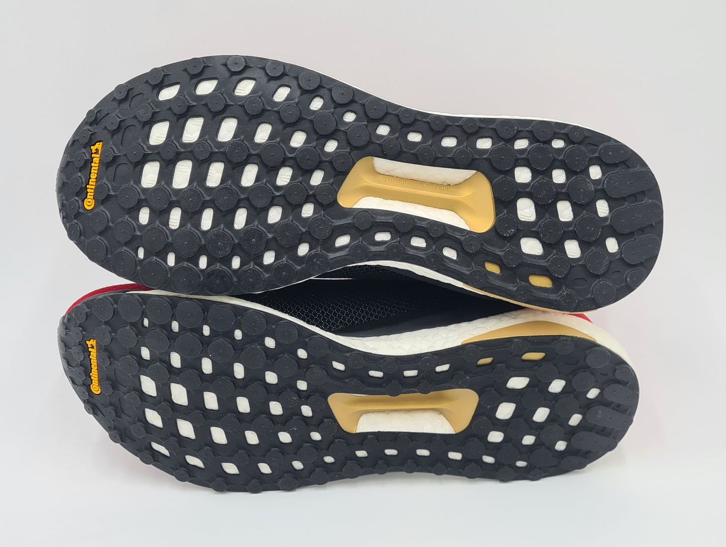 *NEU* 2018 Adidas HU Solar Pharell Williams CNY Gr. UK 9,5 / EUR 44