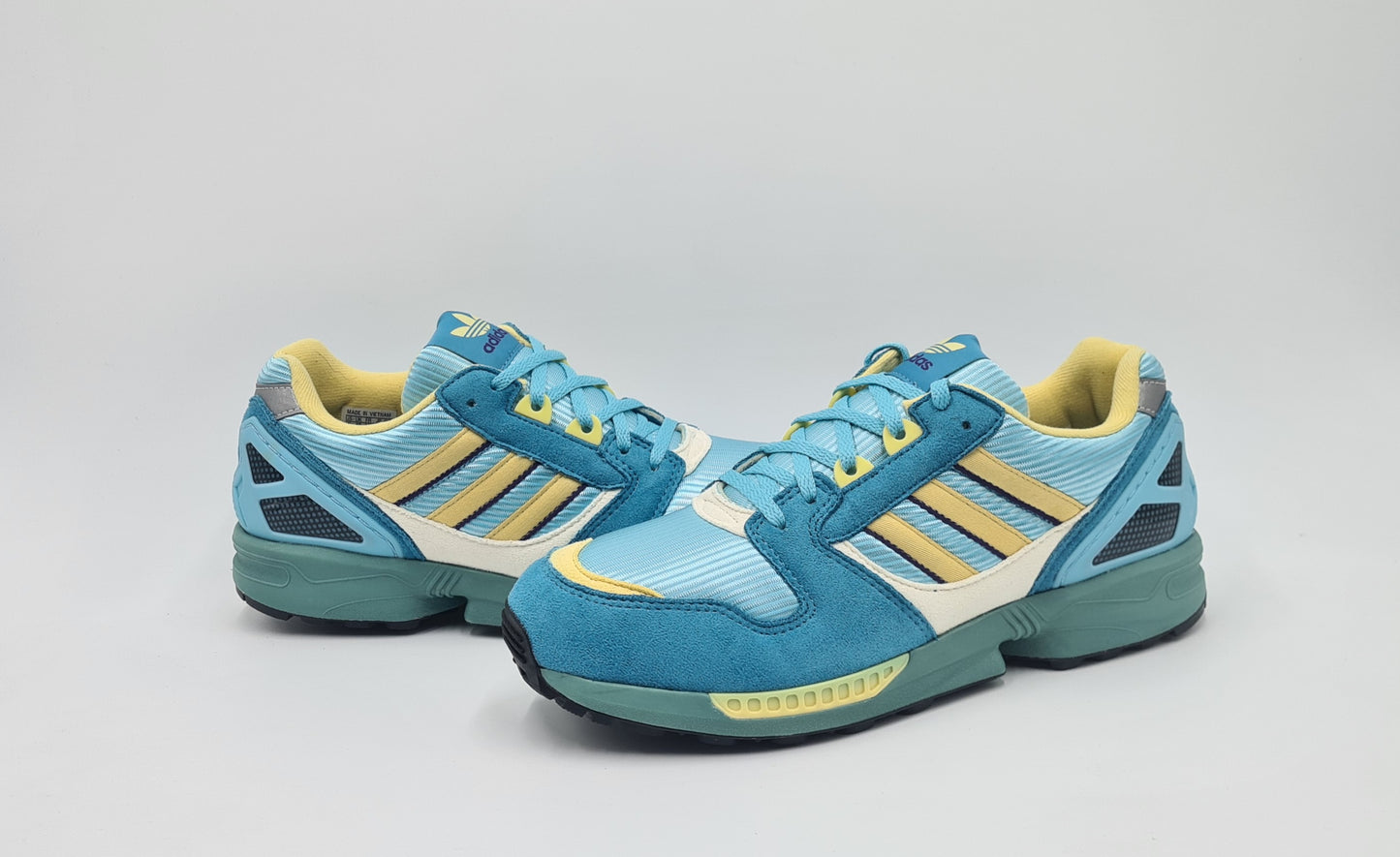 *NEU* 2022 Adidas ZX 8020 Light Aqua Gr. UK 9,5 / EUR 44
