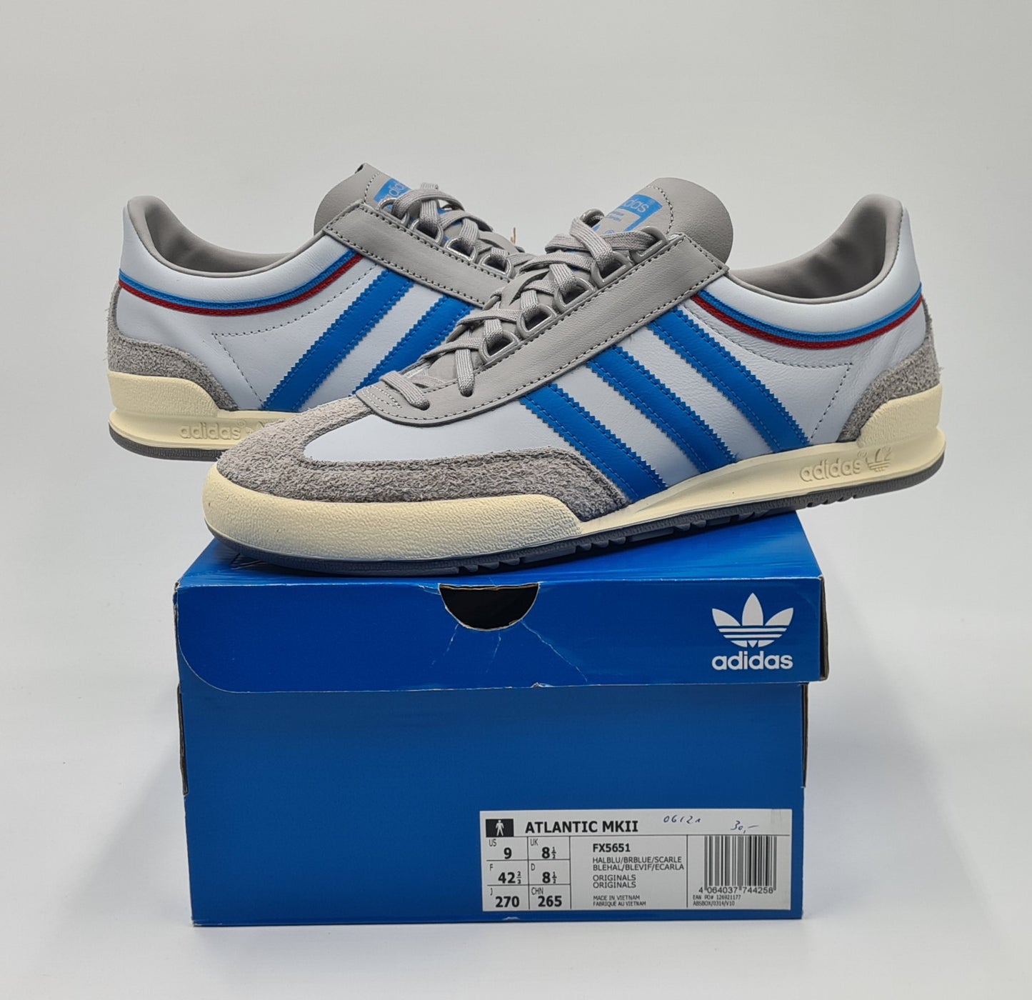 *NEW* 2021 Adidas Atlantic MK II Retro Size UK 8.5 / EUR 42 2/3
