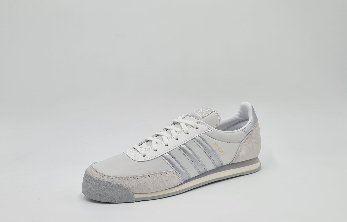 *NEW* 2021 Adidas Orion White Retro Size UK 8.5 / EUR 42 2/3