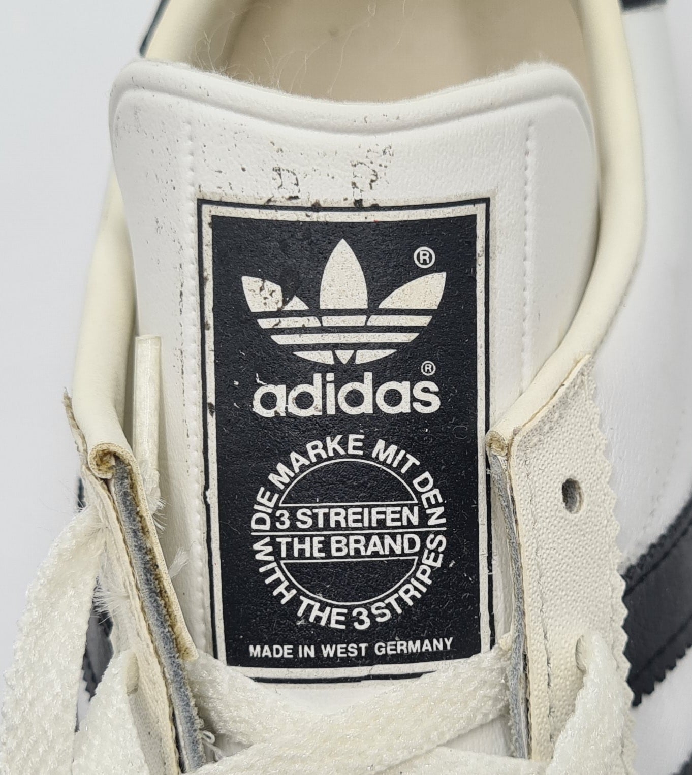 *NEU* Vintage 1980er Adidas Universal West Germany UK 8,5 / EUR 42 2/3