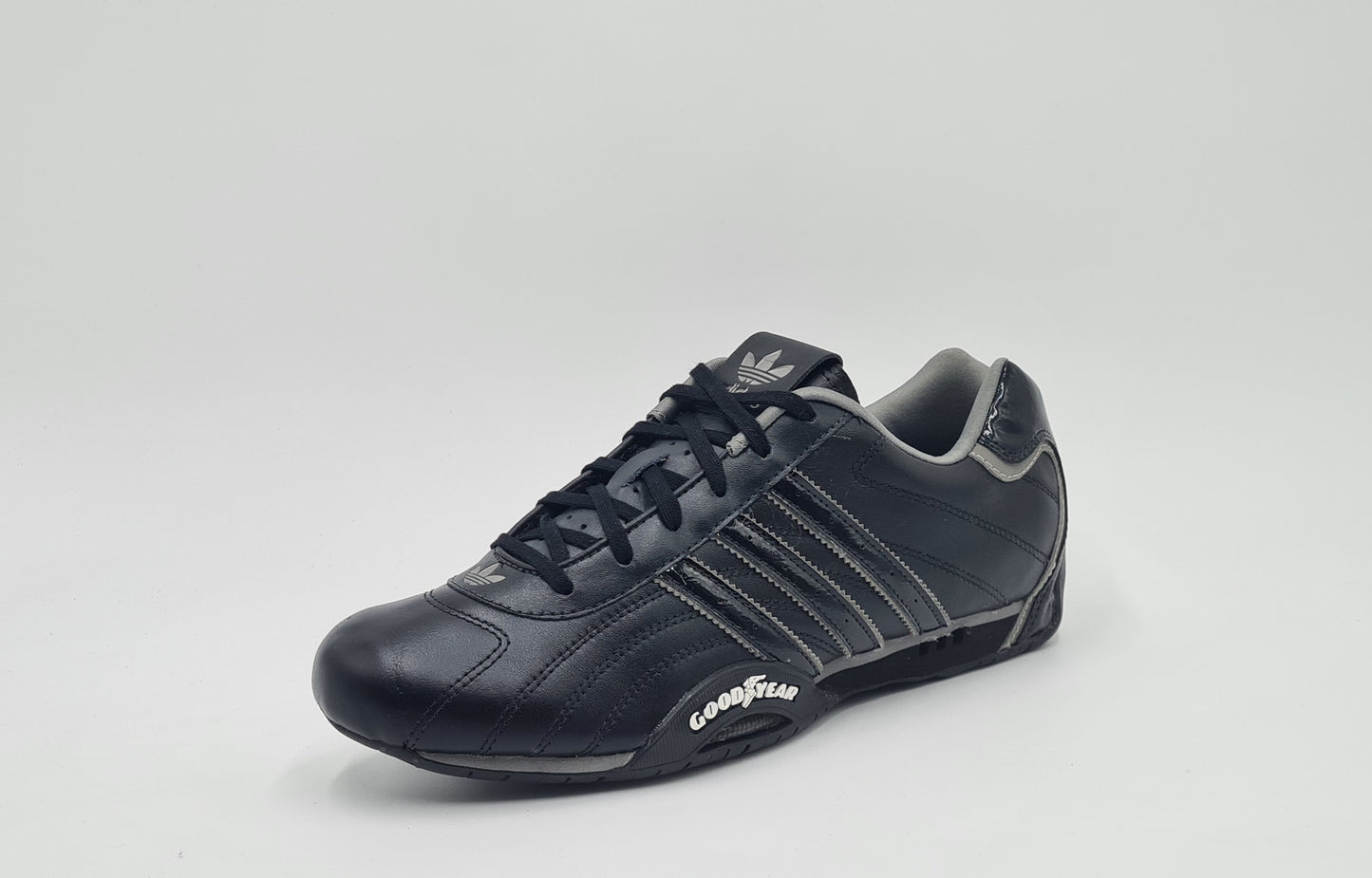 *WIE NEU* 2011 Adidas Adi Racer Low Good Year Schwarz | G44585 | Gr. UK 8 / EUR 42