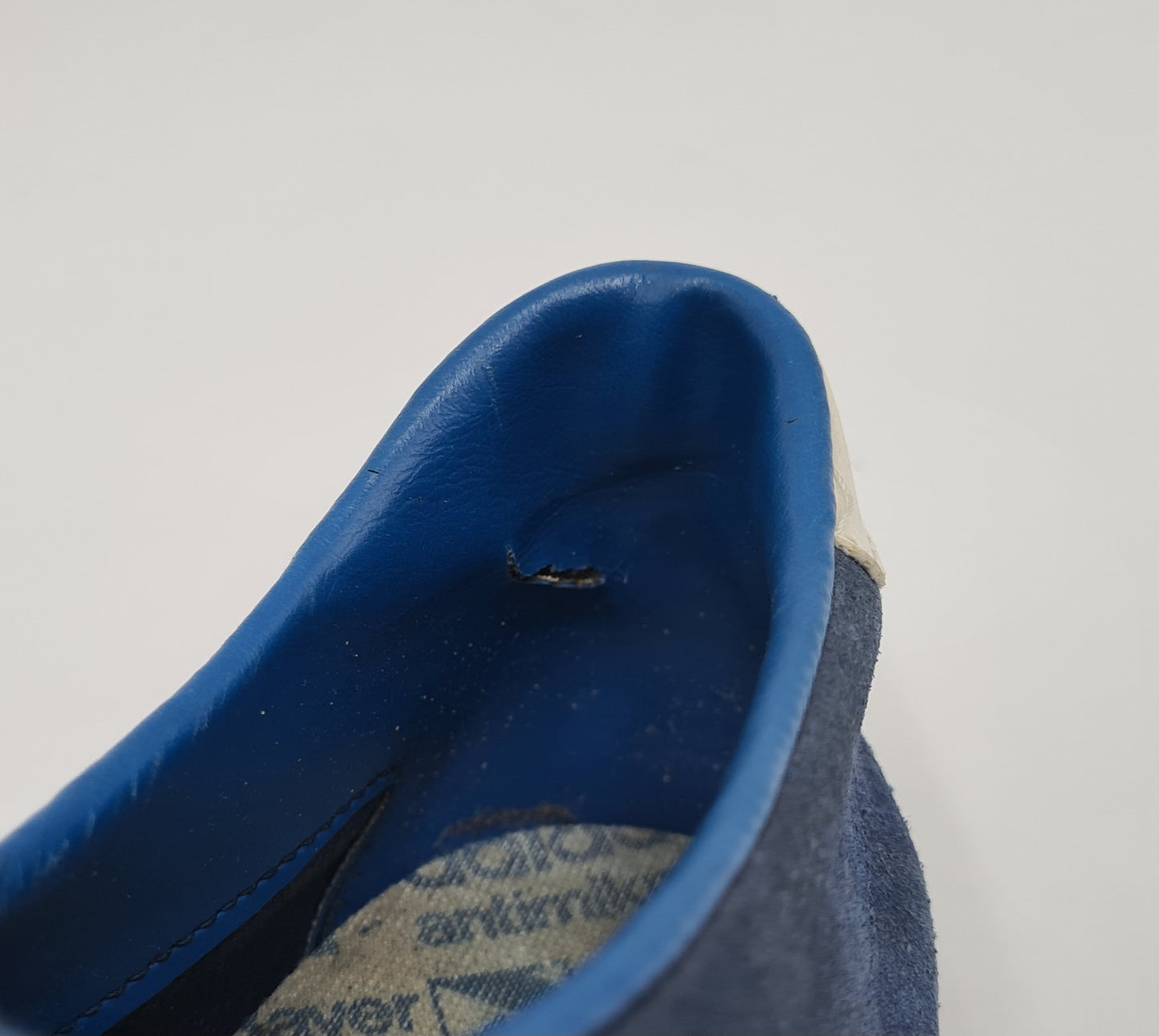*Good condition* Vintage 1980s Adidas Koln Yugoslavia UK 8.5 / EUR 42 2/3