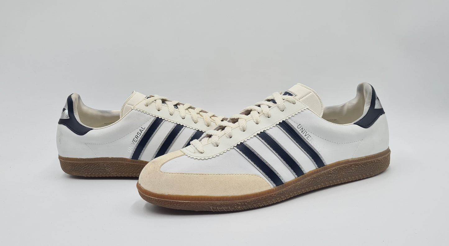 *TOP* Vintage 1993 Adidas Universal Made in Slovenia UK 10,5 / EUR 45 1/3
