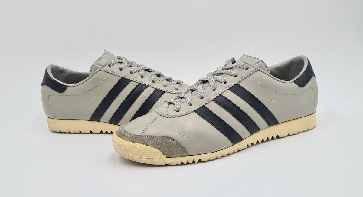 *TOP* Vintage 1980er Adidas Linz Yugoslavia UK 10 / EUR 44 2/3