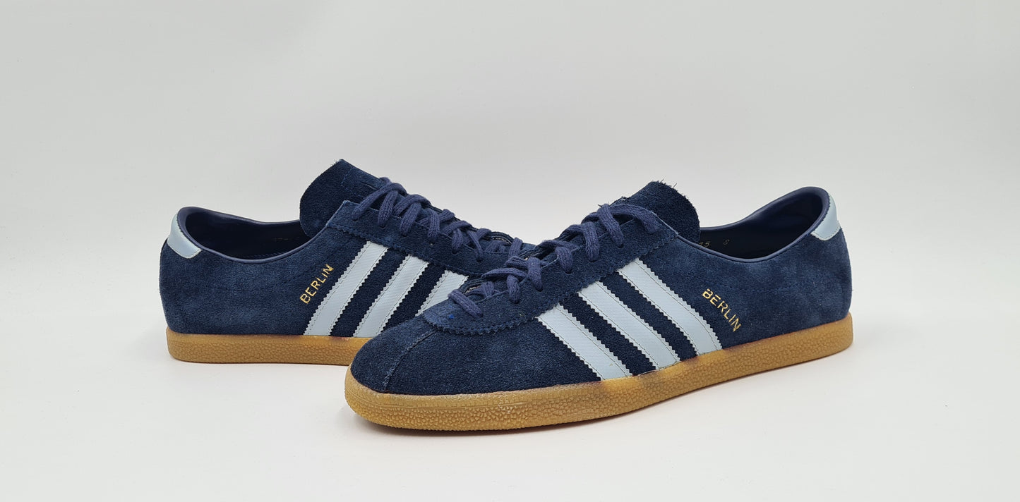 *WIE NEU* Vintage 1980er Adidas Berlin Yugoslavia UK 8 / EUR 42