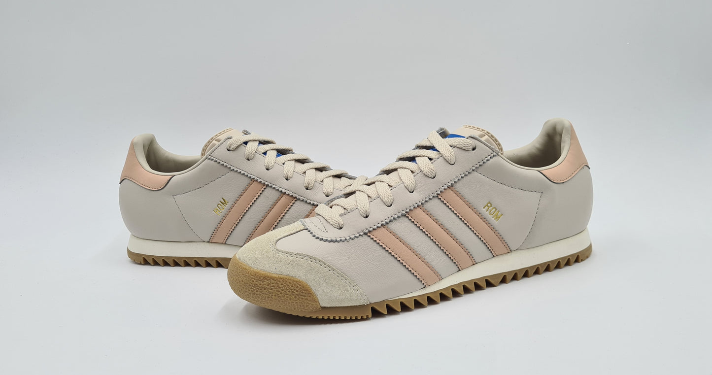 *NEW* 2017 Adidas Rom Sample Pink UK 8.5 / EUR 42 2/3