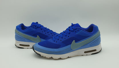 2015 WMNS Nike Air Classic BW Ultra Racer UK 7 / EUR 41