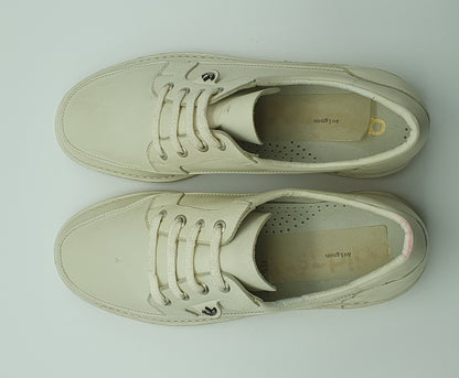 *NEW* Vintage 1980s Adidas Avignon Leisure Collection UK 8.5 / EUR 42 2/3