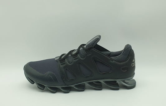 *LIKE NEW* 2015 Adidas Springblade black UK 10 / EUR 44 2/3