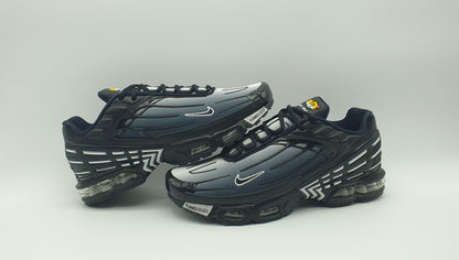 *VGC* 2022 Nike Air Max Plus 3 III Black UK 9 / EUR 44