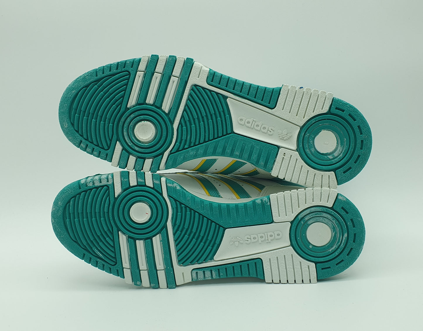 *BNIB* Vintage 1980s Adidas Connector Hi UK 8.5 / EUR 42 2/3
