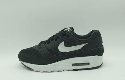 2018 Nike Air Max 1 Schwarz Weiß Gr. UK 7 / EUR 41