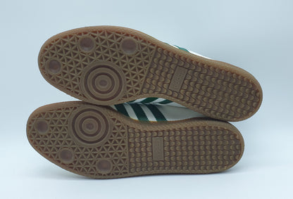 *NEW* Vintage 1980s Adidas Universal with green stripes UK 11 / EUR 46