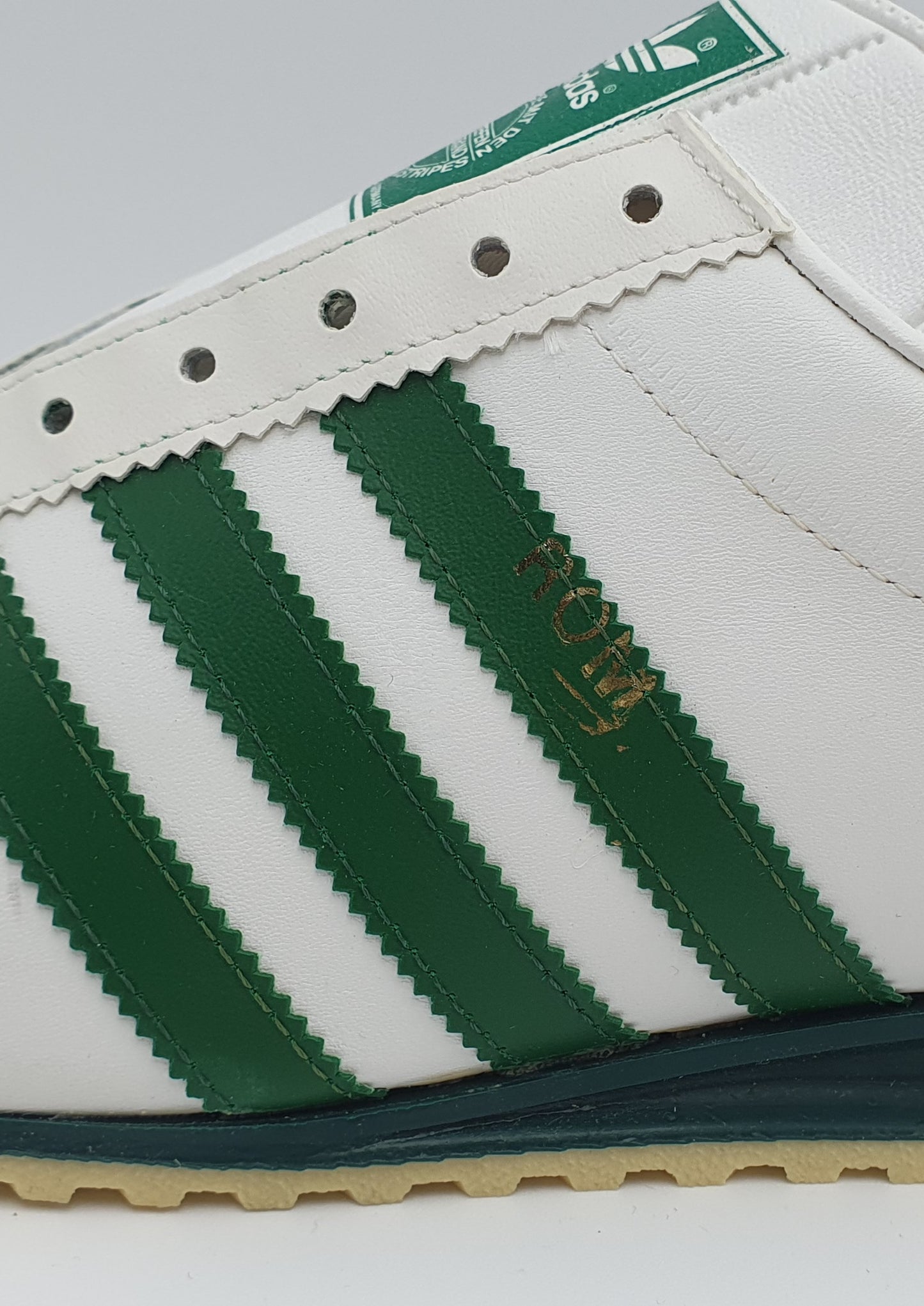 *NEU* Vintage 1980er Adidas Rom mit grünen Streifen UK 13 / EUR 48 2/3