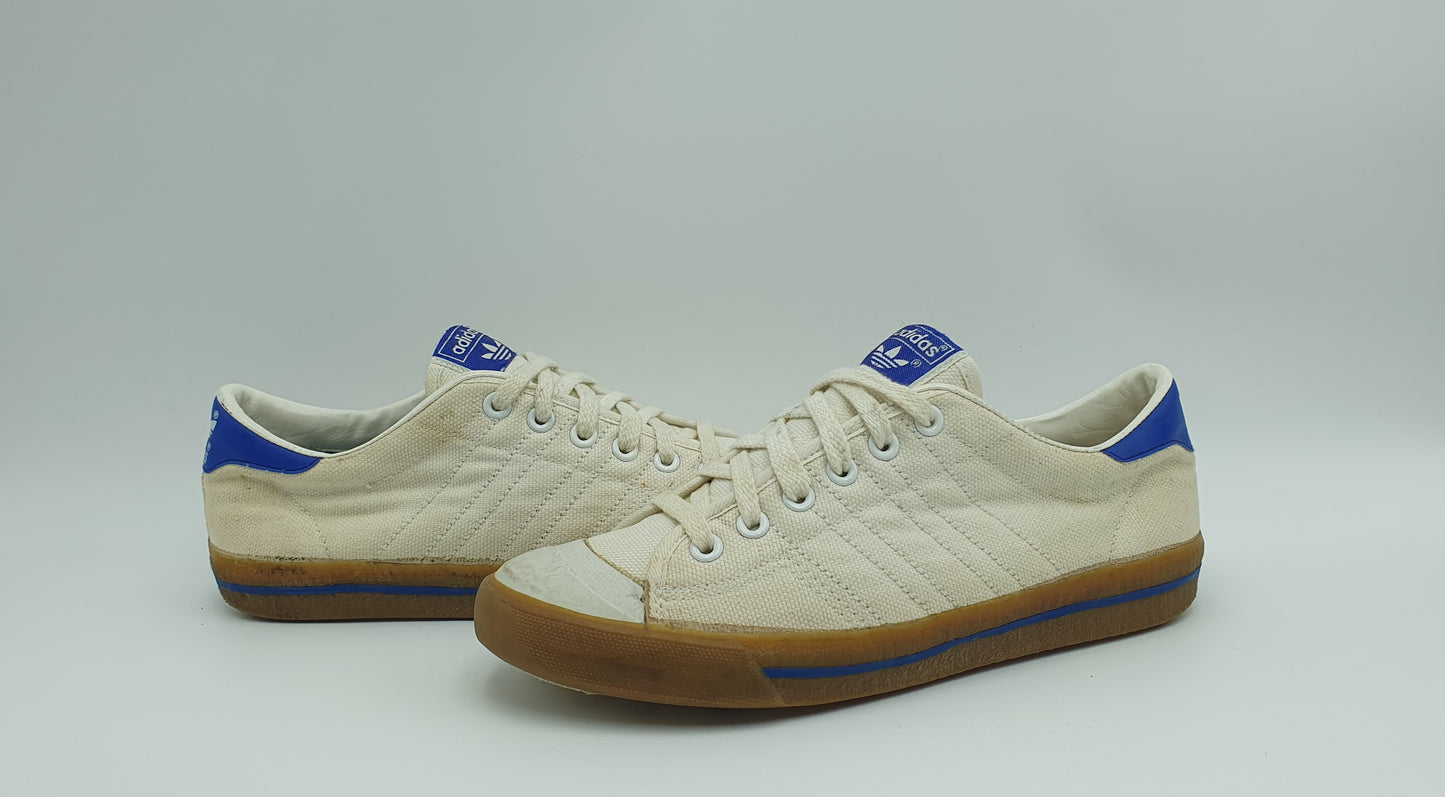 Vintage 1980s Adidas Adicourt Indoor UK 8.5 / EUR 42 2/3