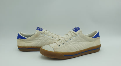 Vintage 1980s Adidas Adicourt Indoor UK 8.5 / EUR 42 2/3