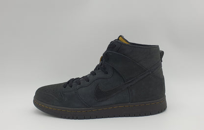 2018 Nike Dunk High SB Deconstructed Doc Martens UK 9 / EUR 44