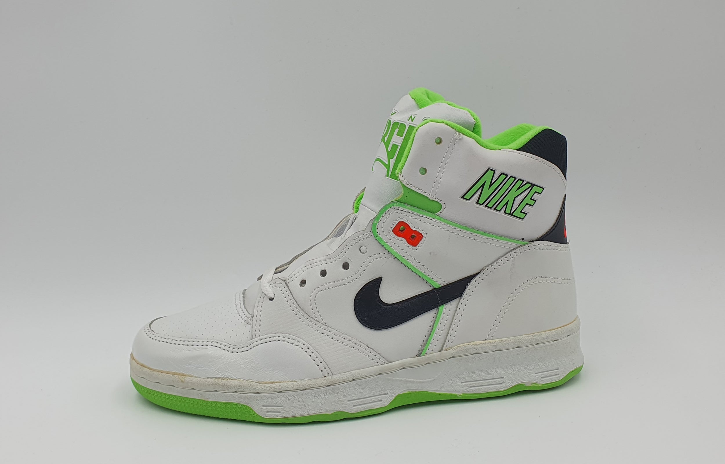 NEW Vintage 1989 Nike Air Driving Force UK 8 EUR 42.5 Secondsoles