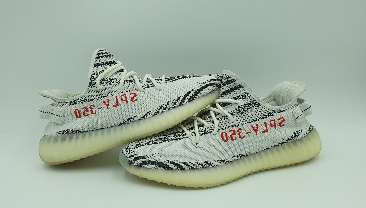*VGC* 2018 Adidas Yeezy Boost 350 V2 'Zebra' UK 10.5 / EUR 45 1/3