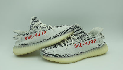 *VGC* 2018 Adidas Yeezy Boost 350 V2 'Zebra' UK 10.5 / EUR 45 1/3