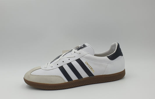 *NEW* Vintage 1999 Adidas Universal with Black Stripes UK 13 / EUR 48 2/3