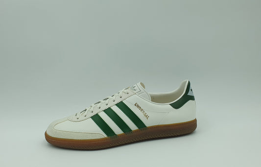 *BNIB* Vintage 1980s Adidas Universal with green stripes UK 9.5 / EUR 44