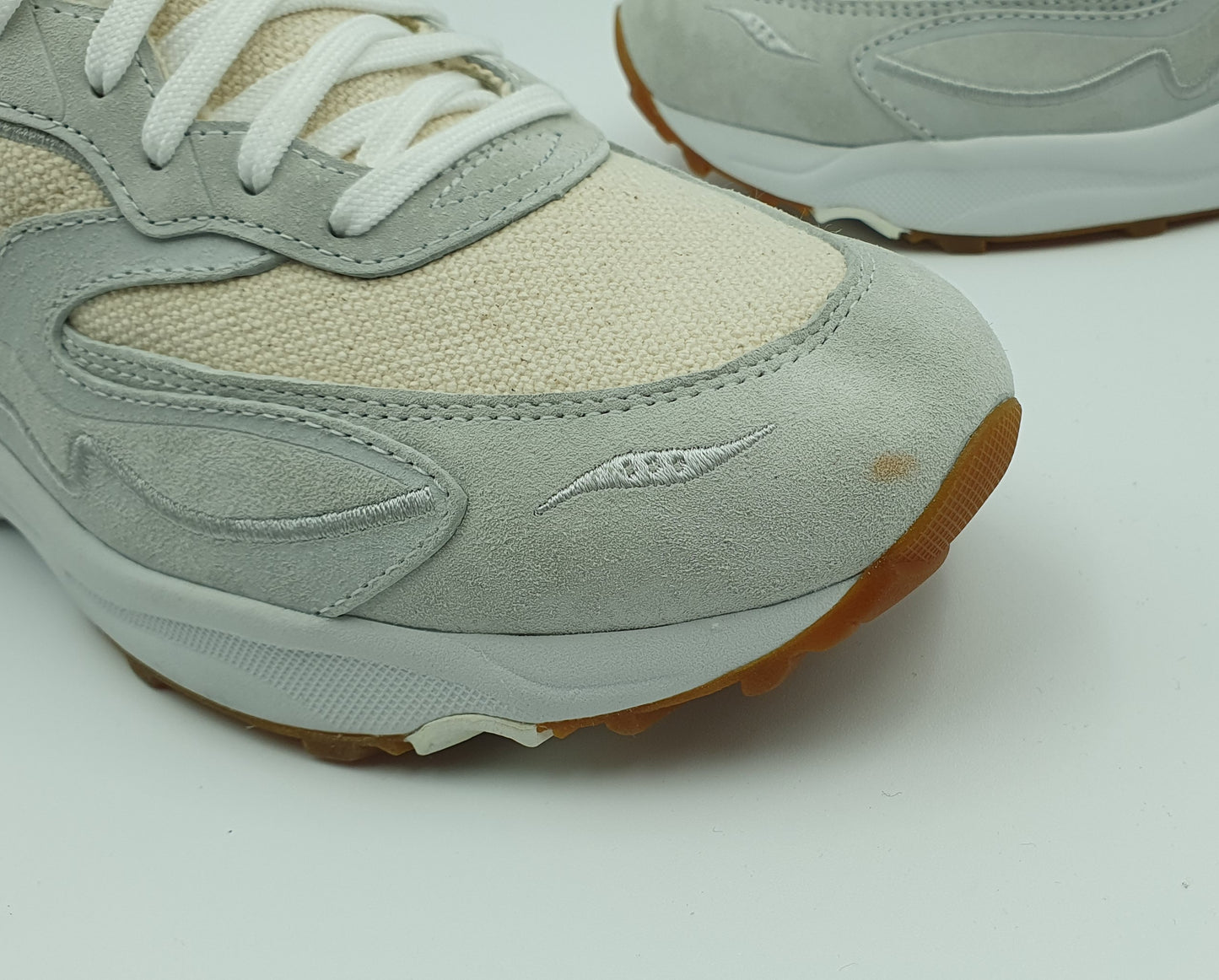 *LIKE NEW* 2022 Saucony 3D Grid Hurricane UK 8 / EUR 42.5