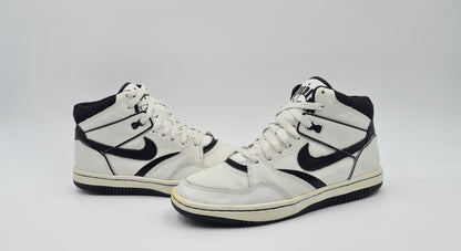 2010 Nike Sky Force 88 VNTG UK 7 / EUR 41