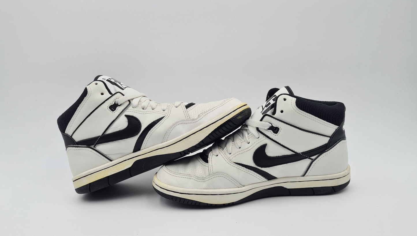 2010 Nike Sky Force 88 VNTG UK 7 / EUR 41