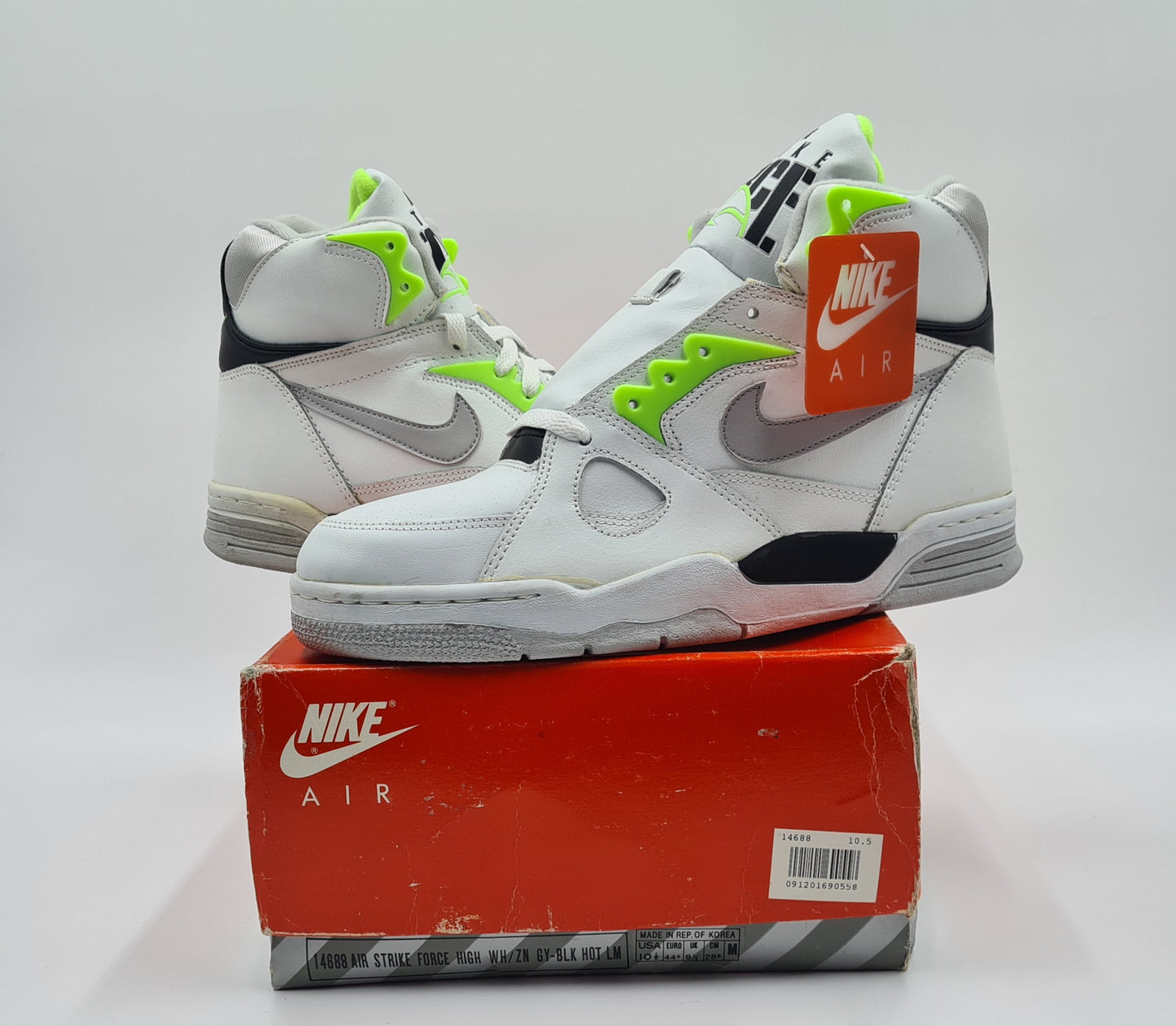*NEU* Vintage 1990 Nike Air Strike Force UK 9,5 / EUR 44,5