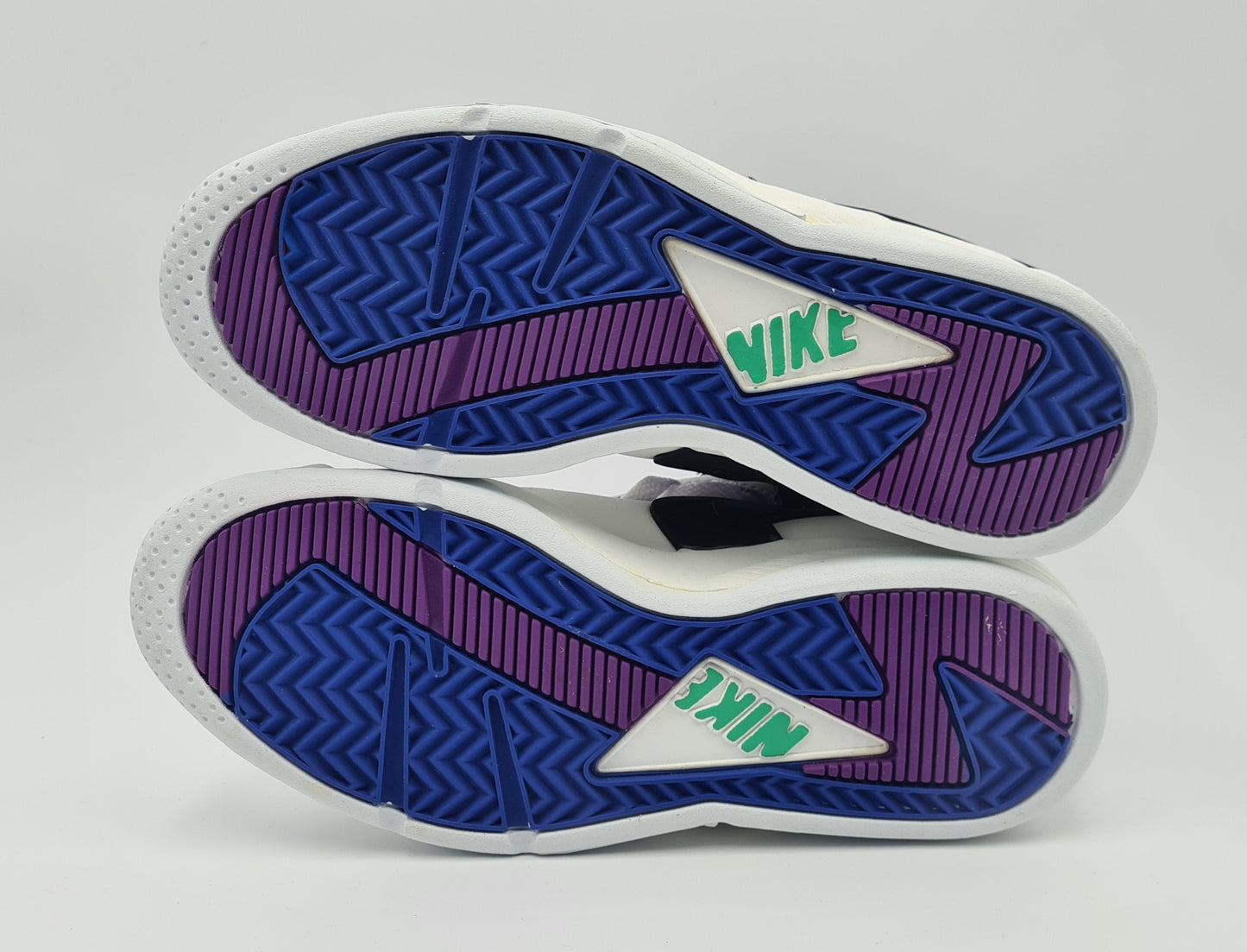*NEW* Vintage 1992 Nike Air Flight Huarache UK 9,5 / EUR 44,5