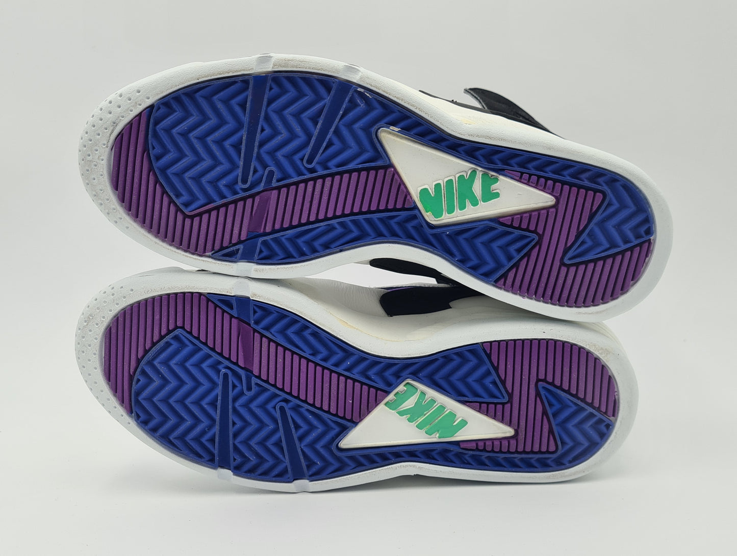 *NEW* Vintage 1992 Nike Air Flight Huarache UK 8.5 / EUR 43