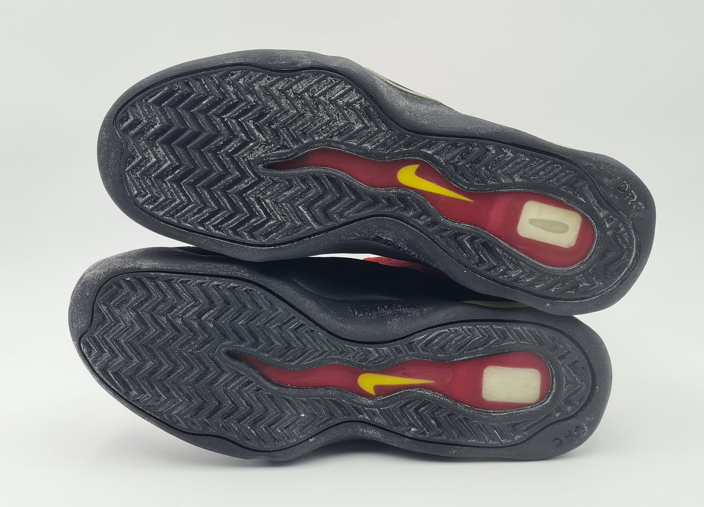 *NEU* Vintage 1997 Nike Air Bakin Varsity Red Tim Hardaway UK 8 / EUR 42,5