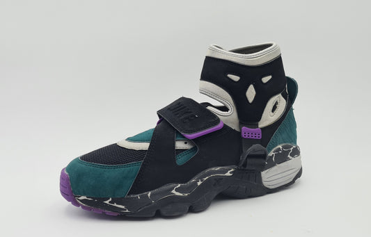 *NEU* Vintage 1993 Nike Air Carnivore UK 9 / EUR 44