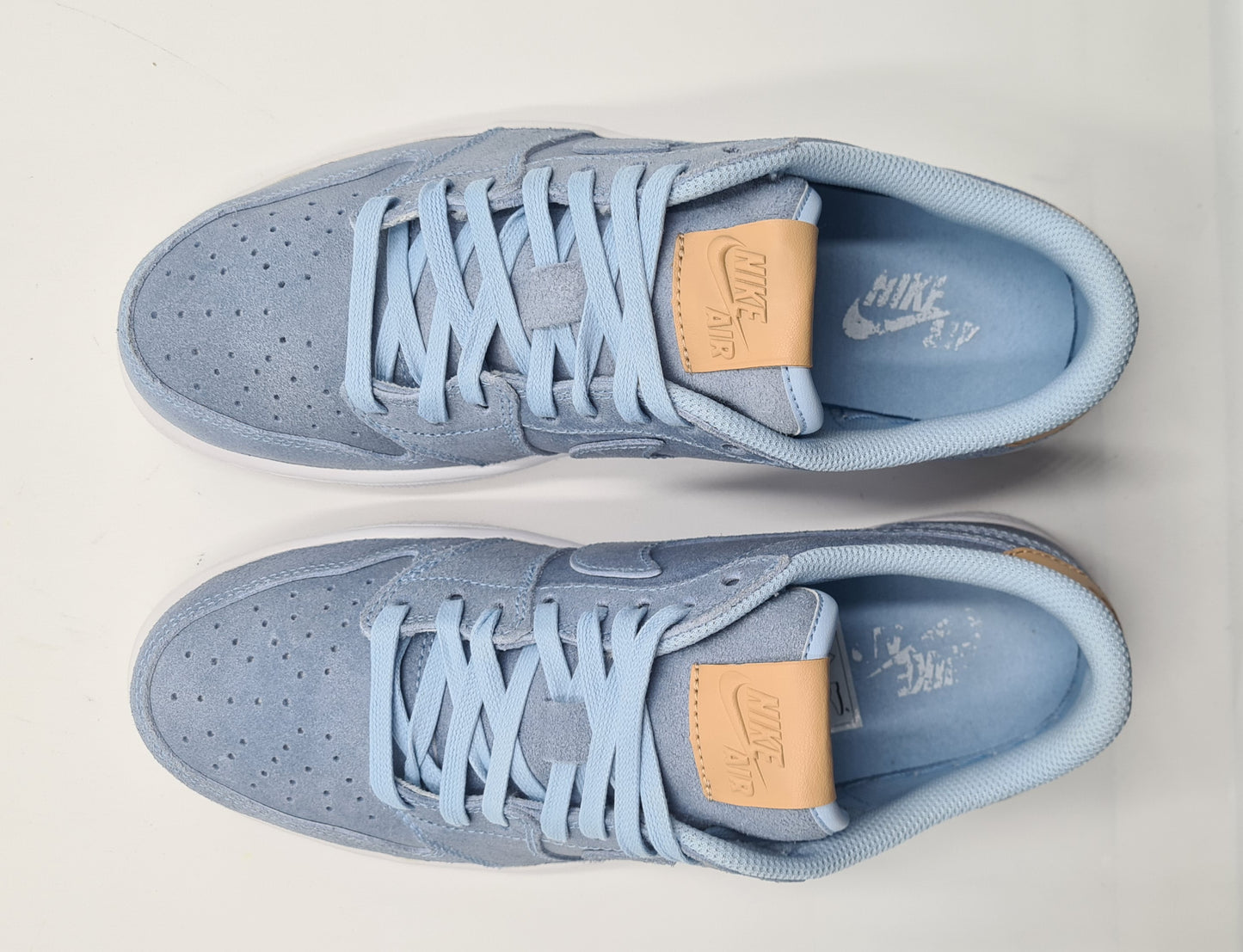 *VGC* 2017 Nike Air Jordan 1 Retro Low OG Ice Blue Size UK 8 / EUR 42,5