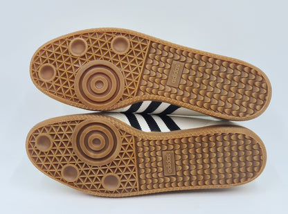 *NEW* Vintage 1980s Adidas Universal with black stripes UK 11.5 / EUR 46 2/3