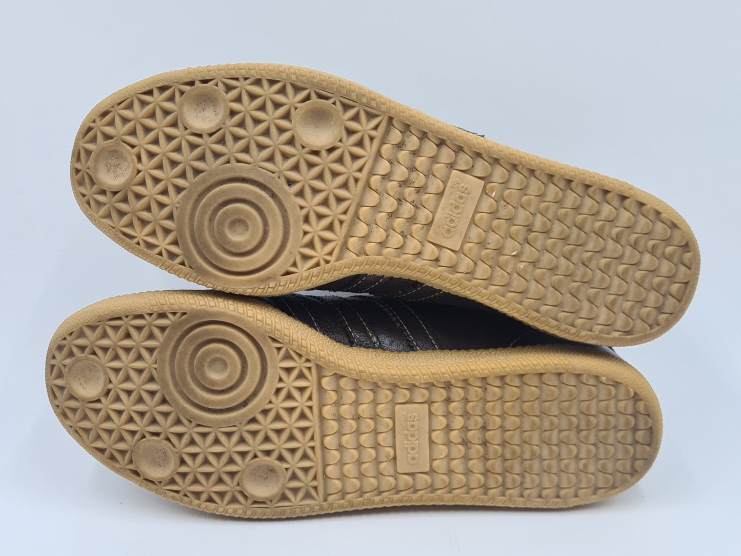 *VGC* Vintage 2007 Adidas Universal Brown UK 8,5 / EUR 42 2/3