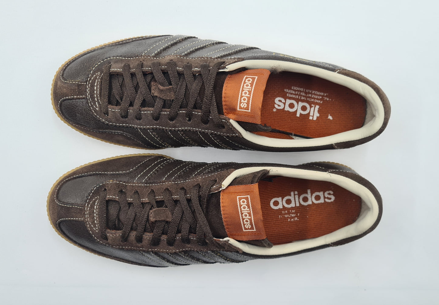 *VGC* Vintage 2007 Adidas Universal Brown UK 8,5 / EUR 42 2/3
