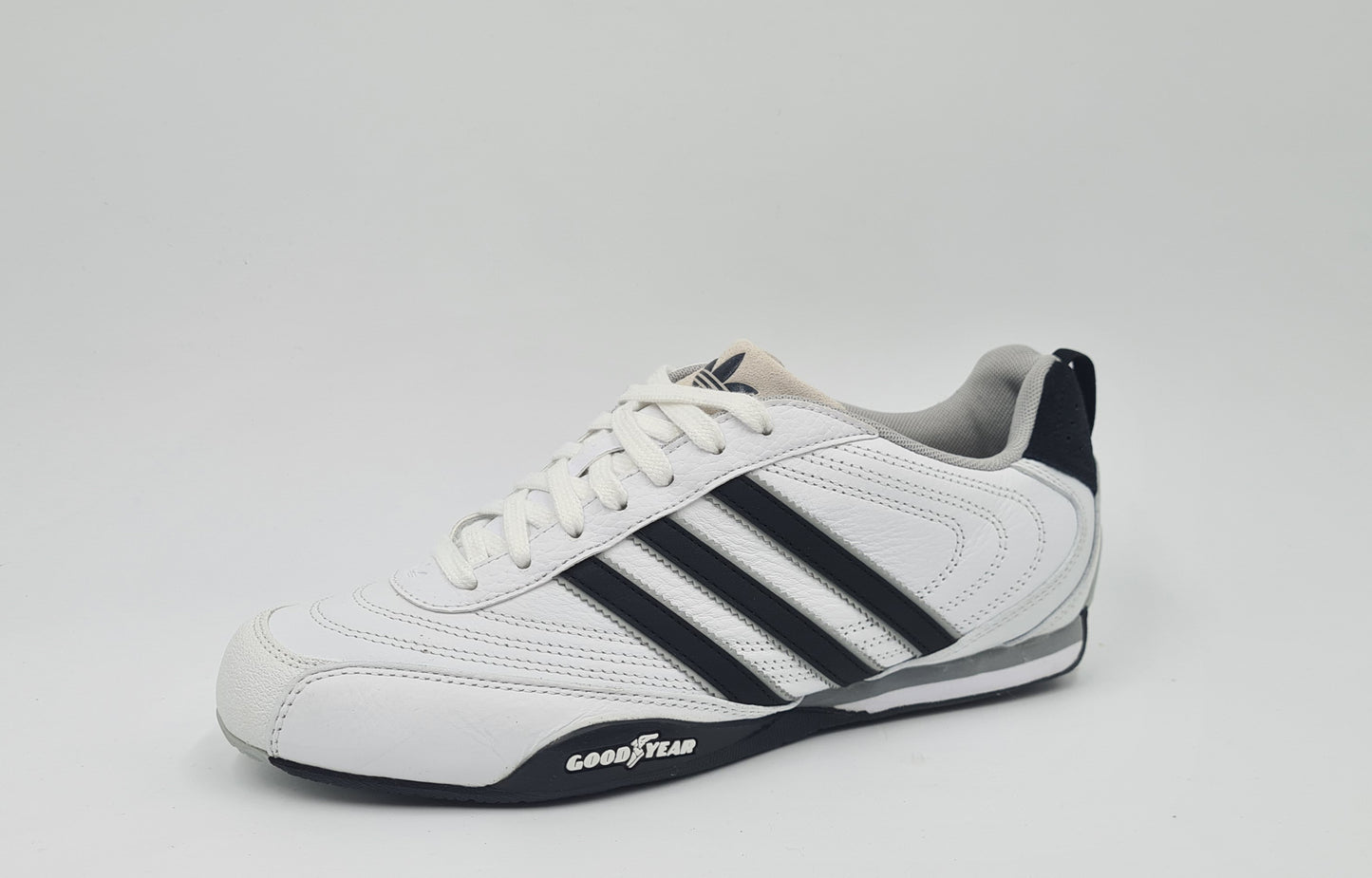 *NEU* 2012 Adidas Goodyear Street Weiß Gr. UK 7 / EUR 40 2/3