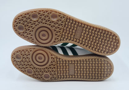 *BNIB* Vintage 1980s Adidas Universal with green stripes UK 9.5 / EUR 44