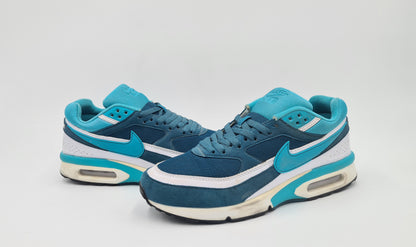 *VGC 2022 Nike Air Max Classic BW Marina Size UK 8.5 / EUR 43