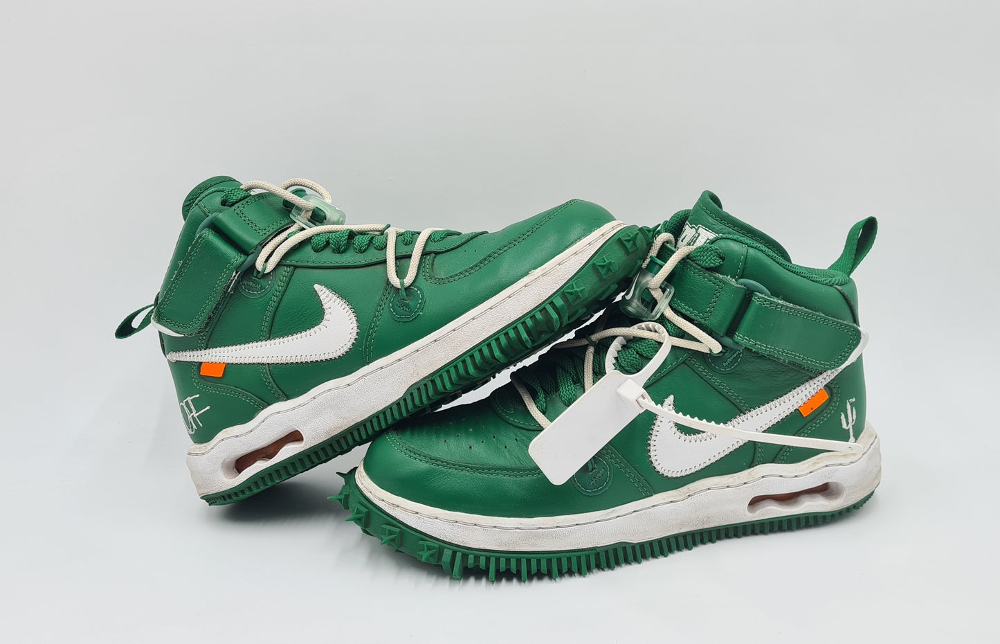 2022 Nike Air Force 1 X Off-White Grün Gr. UK 7 / EUR 41