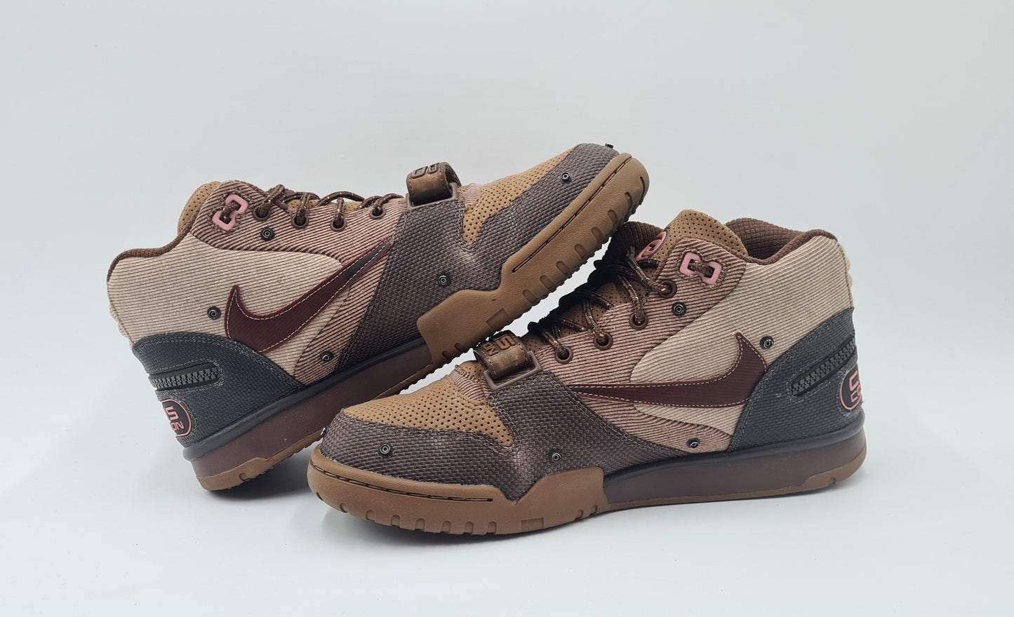 *TOP* 2021 Nike Air Trainer 1 Travis Scott 'Wheat' Gr. UK 9 / EUR 44