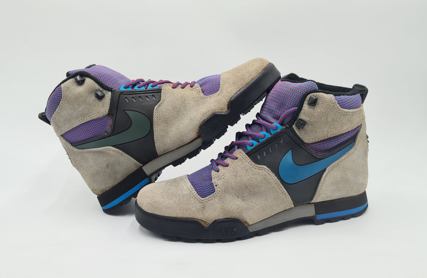 *BNIB* Vintage 1987 Nike Lava High UK 9 / US 10 / EUR 44
