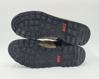 Vintage 1988 Nike Lava High UK 9 / US 10 / EUR 44