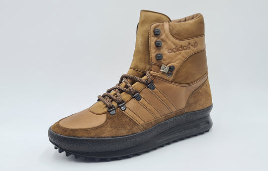 *NEW* Vintage 1980s Adidas Trekking Boots UK 9 / EUR 43 1/3